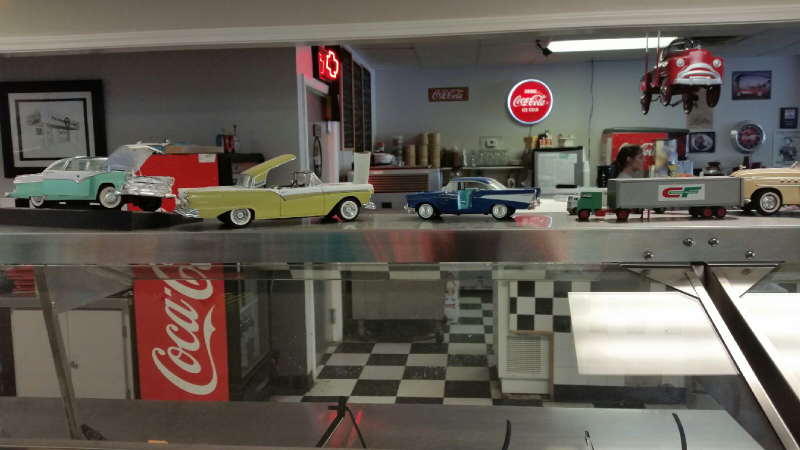 Illustration for article titled Dining with diecasts